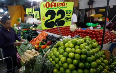 Banxico flexibiliza su postura monetaria a pesar del repunte de la inflación.