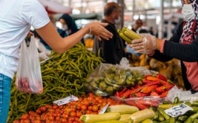 Confianza del consumidor llegó en octubre a nivel máximo histórico